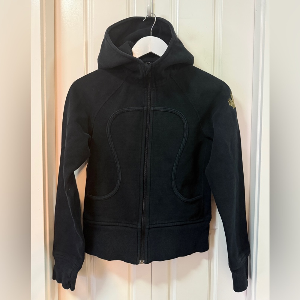 Lululemon Scuba Hoodie – Limited Canada Edition (Black, Size 4)